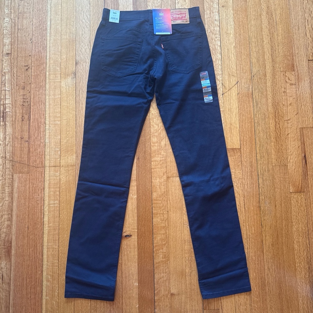 Levi's 511 Slim Men's Jeans in Deep Navy - Picture 2 of 3